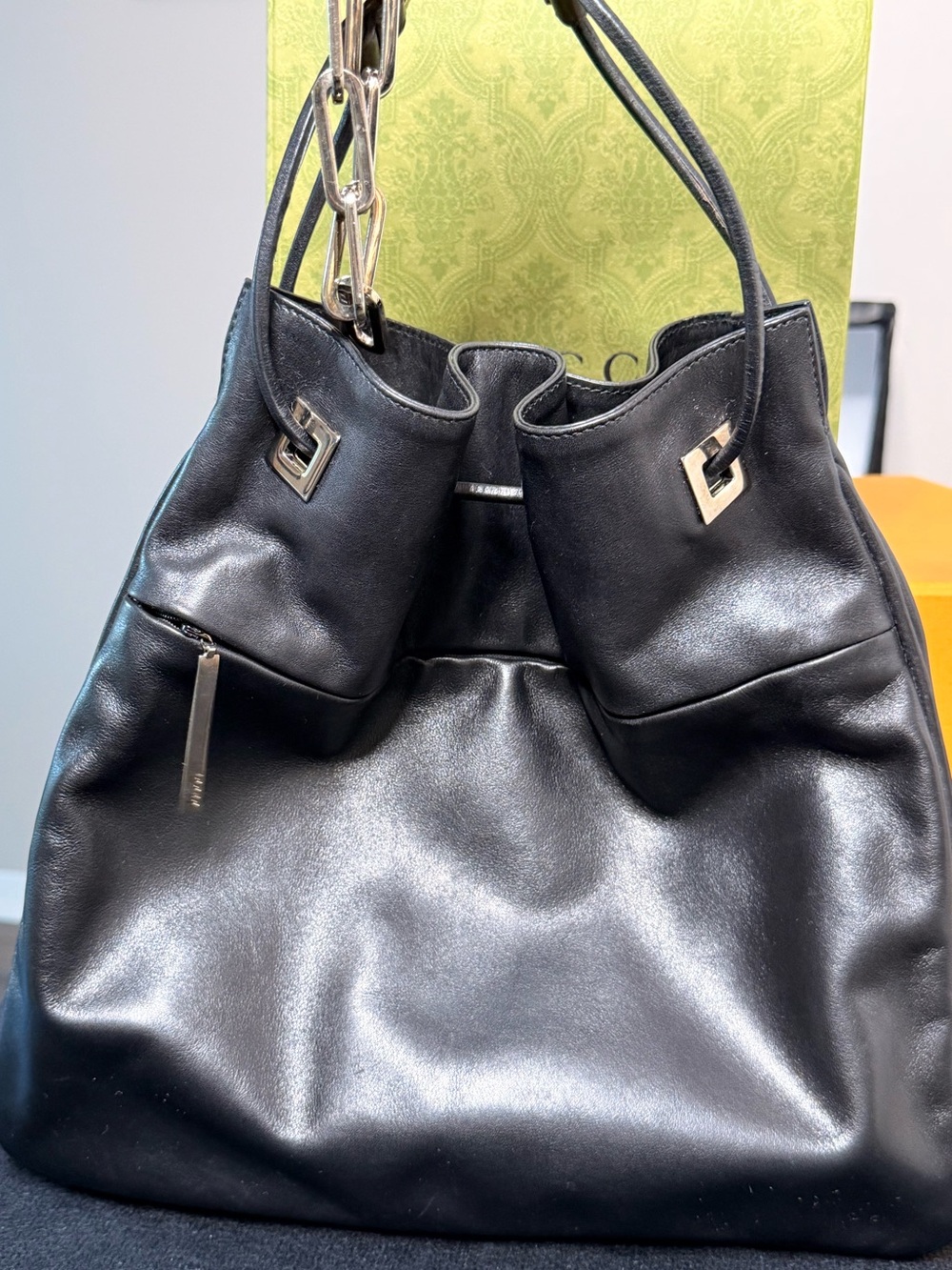 Gucci Tom Ford Era Black Leather T-Bar Chain Shoulder Bag